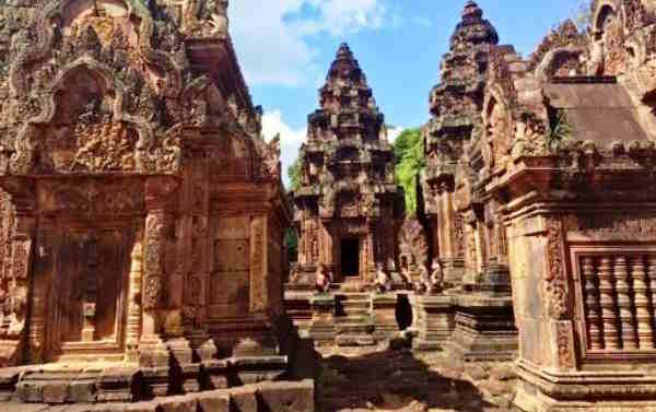 Temple Banteay Srey, la citadelle des femmes, son histoire
