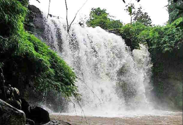 Découvrir la chute d’eau de Cha Ong la plus haute du Ratanakiri
