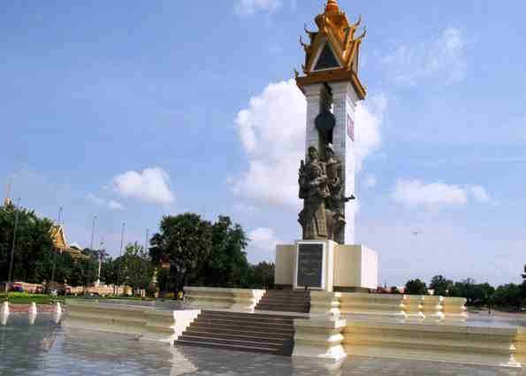 Le monument de l’amitié Cambodge-Vietnam  commémore l’ancienne alliance 
